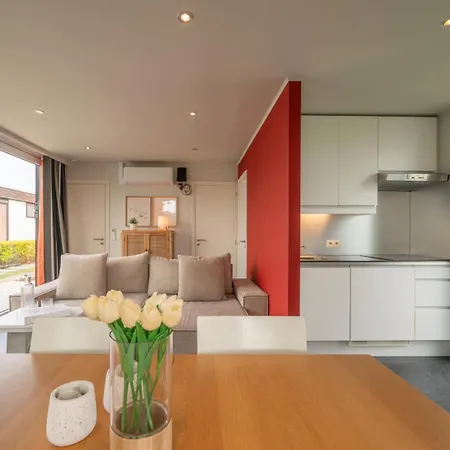 Cozy Retreat In Charming Semesterbostad *